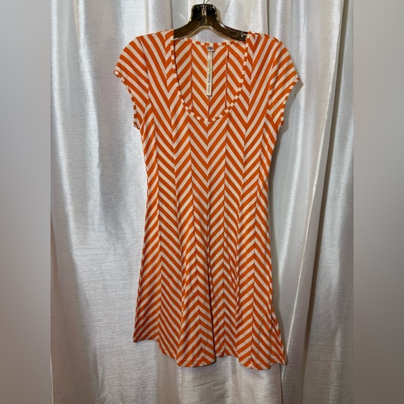 Uncle Frank Dresses & Skirts - Anthropologie Uncle Frank Orange White Chevron Mini Dress XS